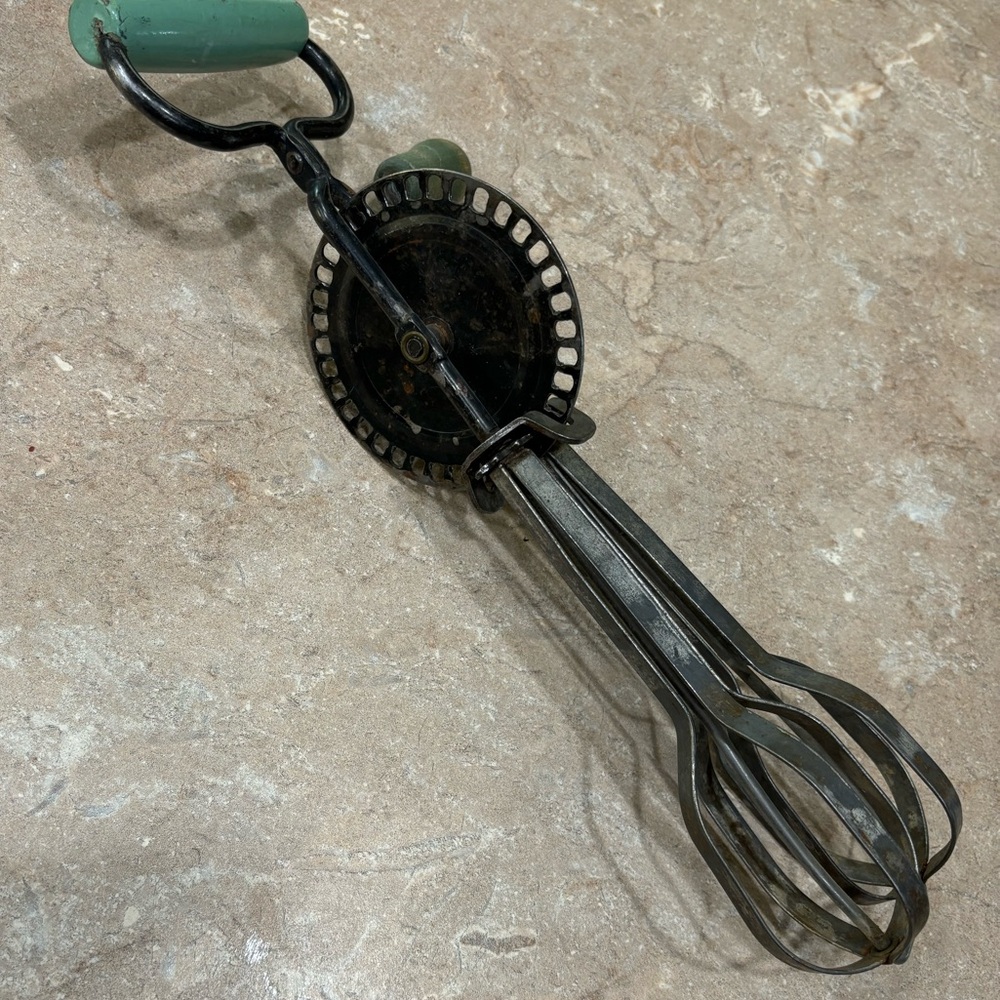 Edlund Co. Green Handle Vintage Egg Beater